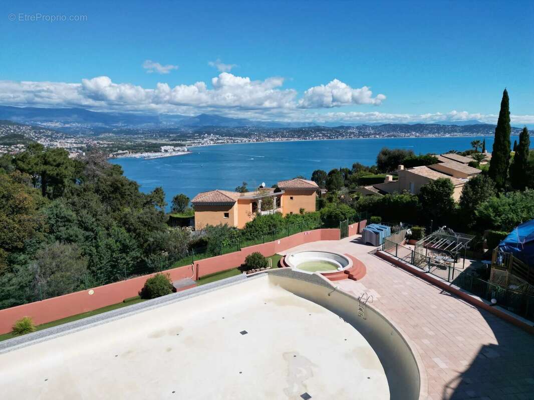 Appartement à THEOULE-SUR-MER