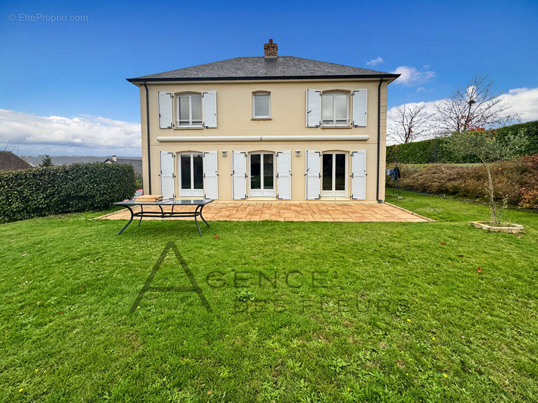 Maison à TOURVILLE-LA-RIVIERE