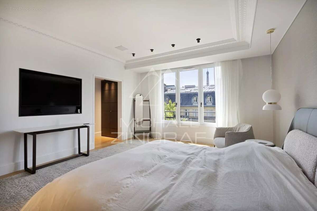 Appartement à PARIS-7E