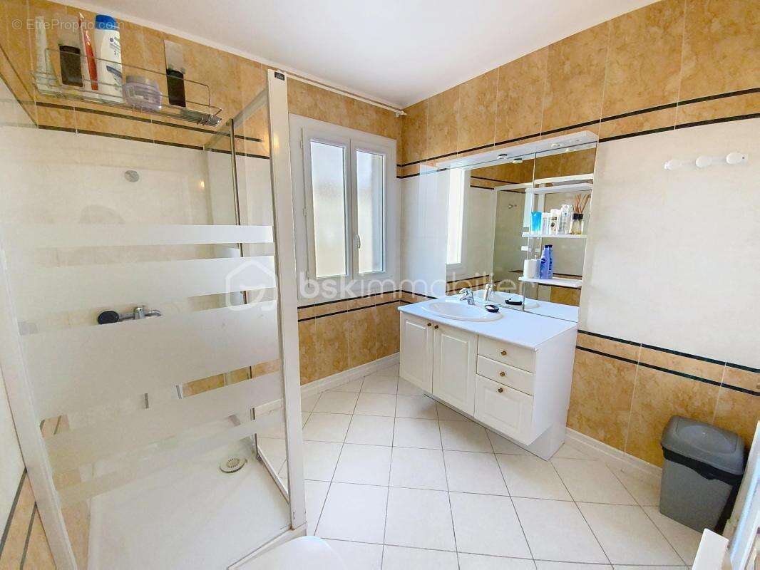 Maison à CUXAC-D&#039;AUDE