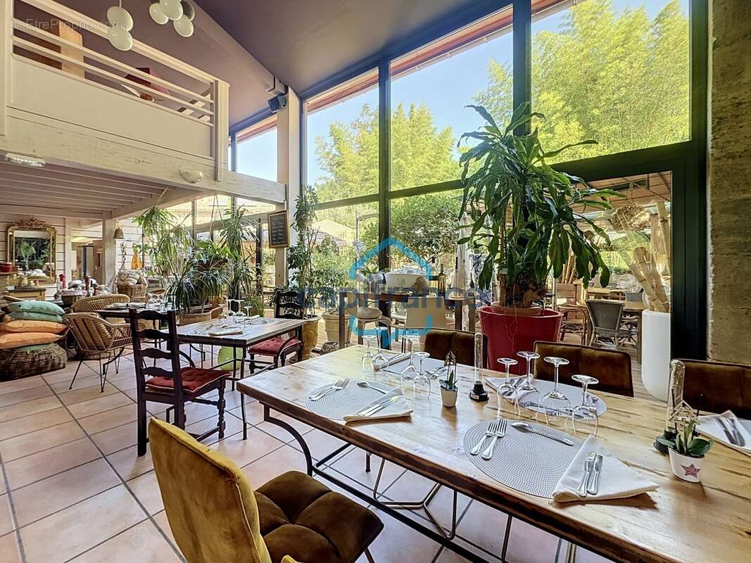 A vendre  Anduze Mas en pierre 10 pièces 446 m2 dont 1 appart.132m2 + Piscine et Bassin naturel parking 20 voitures - photo 5