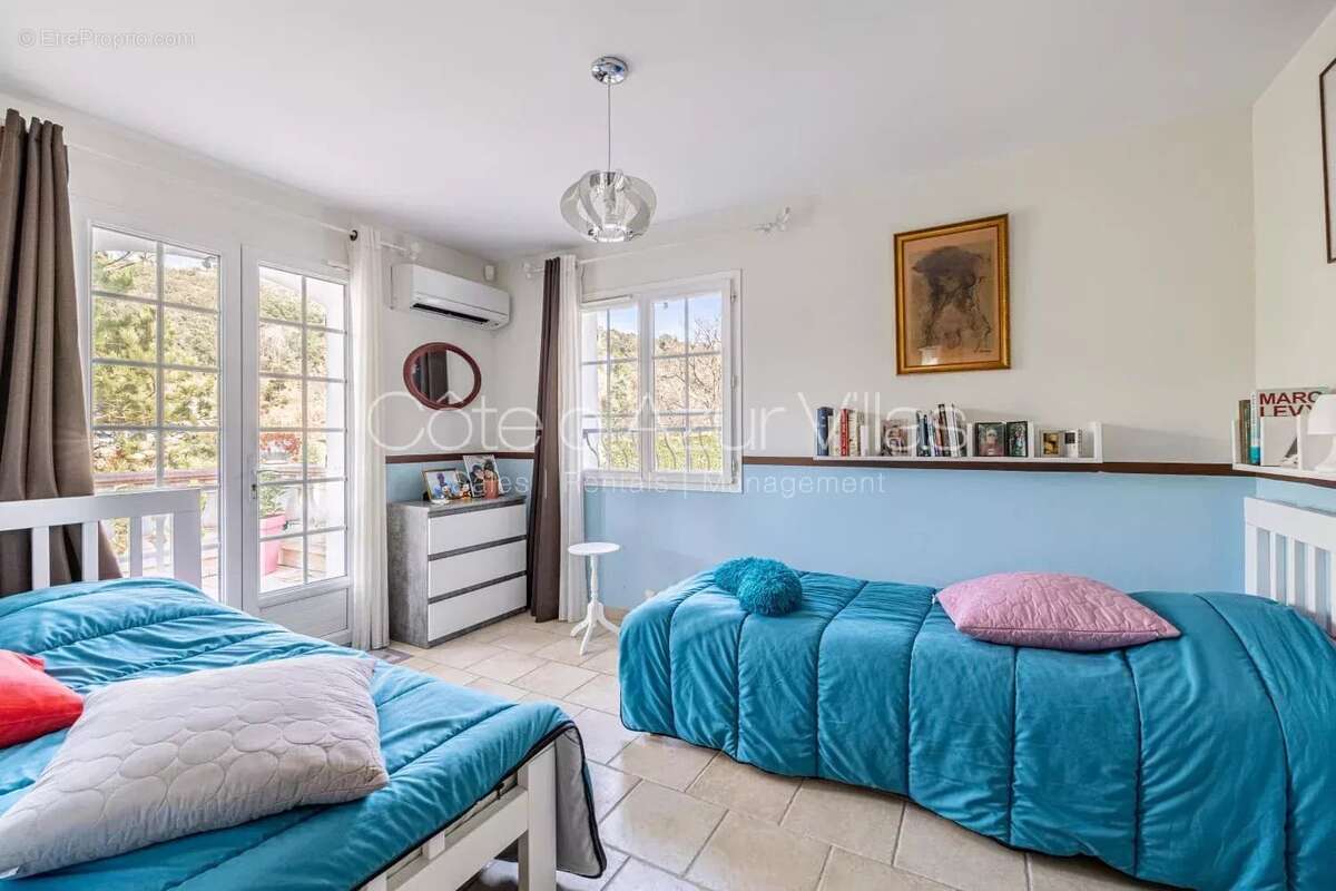 Maison à LES ADRETS-DE-L'ESTEREL