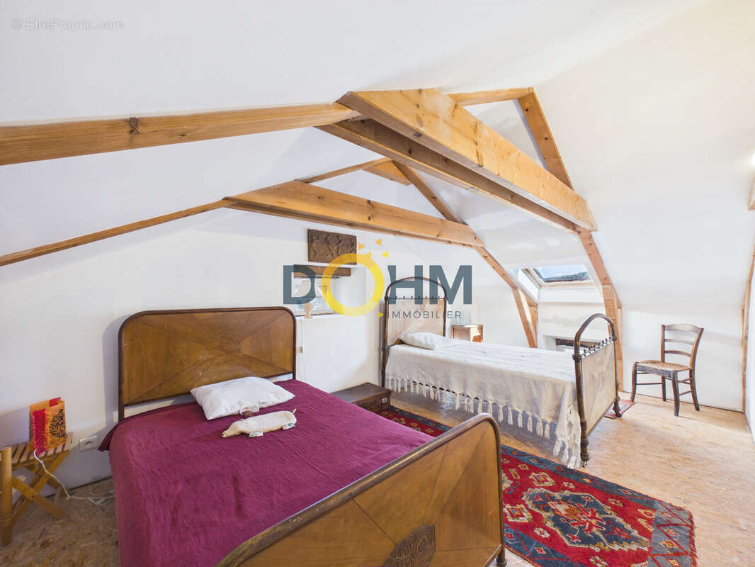 Maison à CRONCE