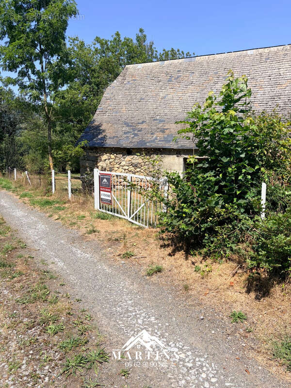 VAL D'AZUN - Grange foraine et terrain autour. - photo 14