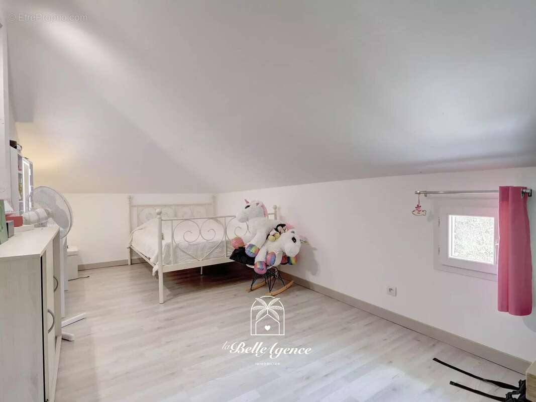 Appartement à L'ESCARENE
