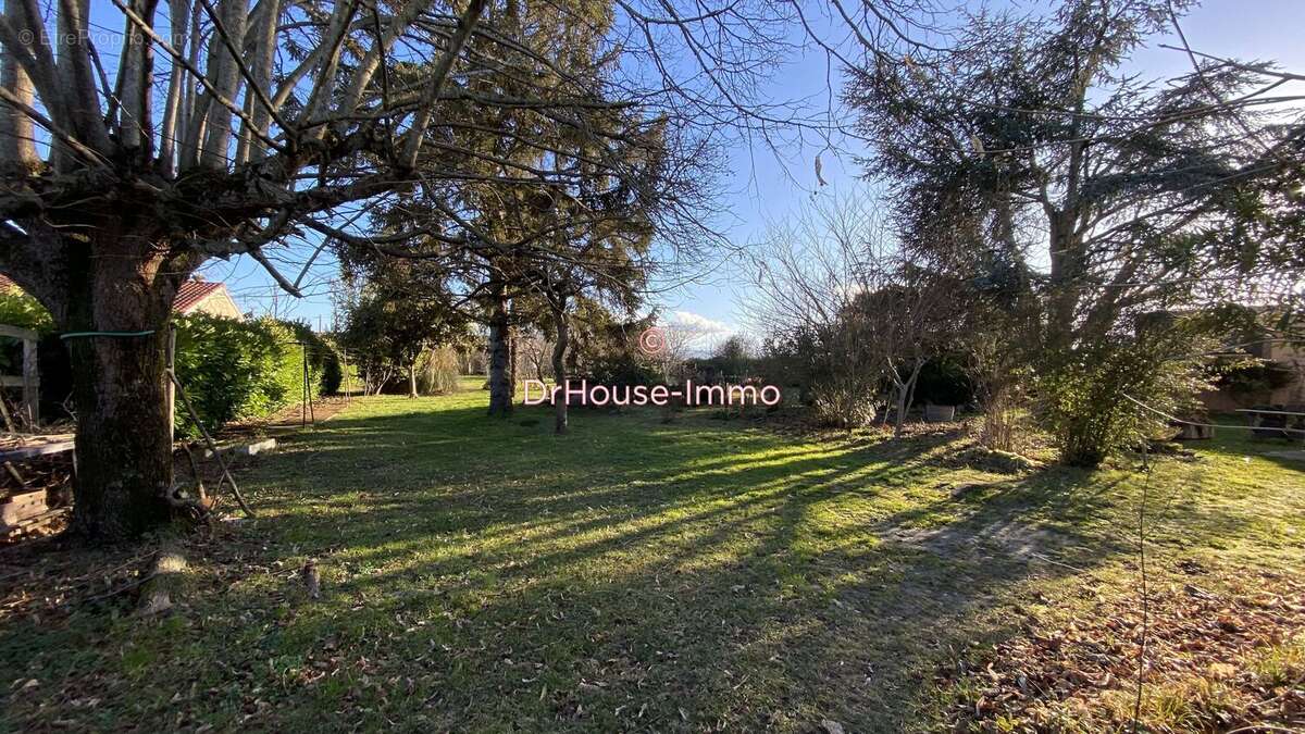 Maison à LA TOUR-DU-CRIEU