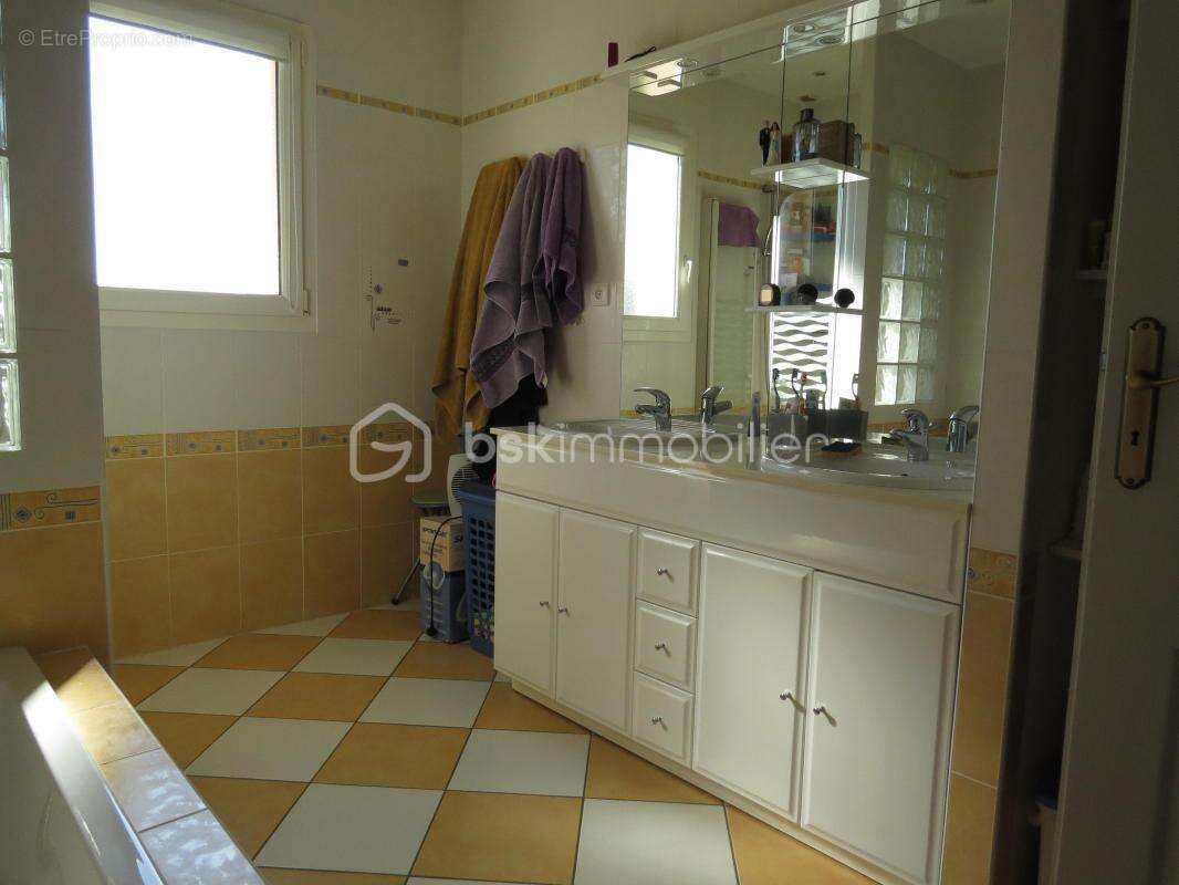 Maison à AZAY-SUR-THOUET