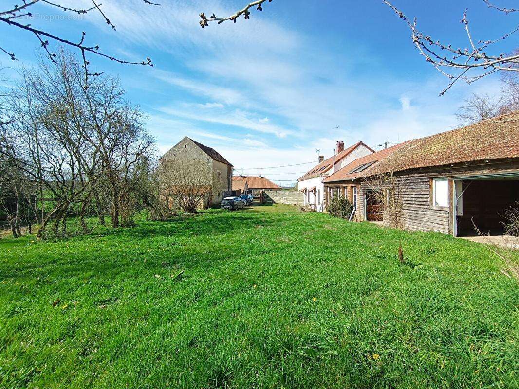 30 minutes de nevers - ancien moulin avec 2 habitations - photo 3