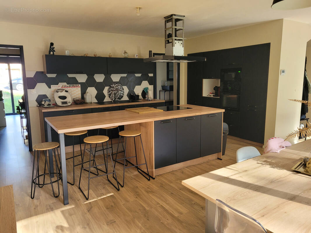 Maison à LUSSAULT-SUR-LOIRE