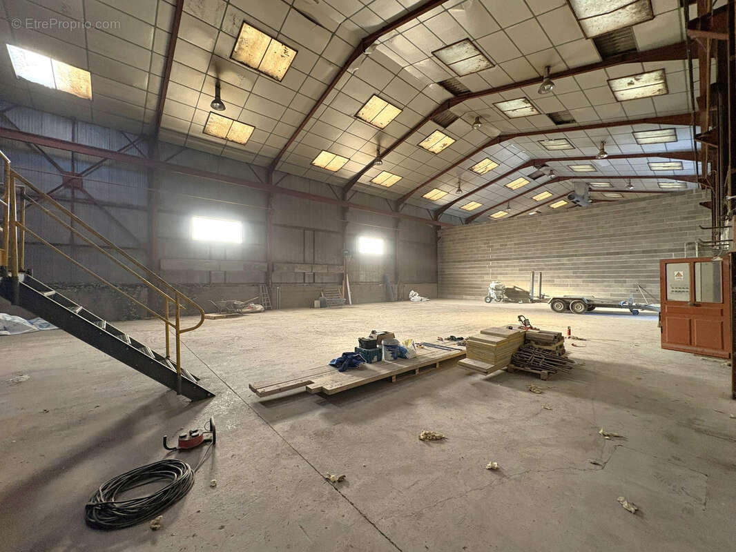 Commerce à CHATILLON-SUR-CHALARONNE