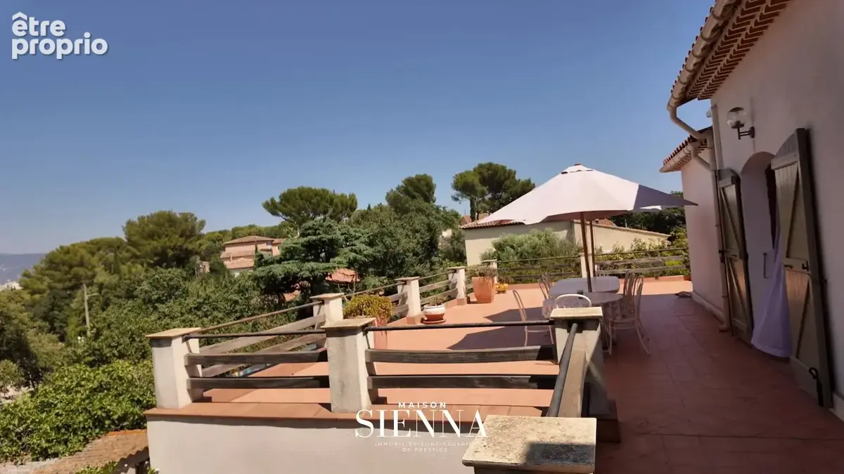 Maison 6 pièces 135 m² à vendre à La Seyne-Sur-Mer (83500) - photo 5