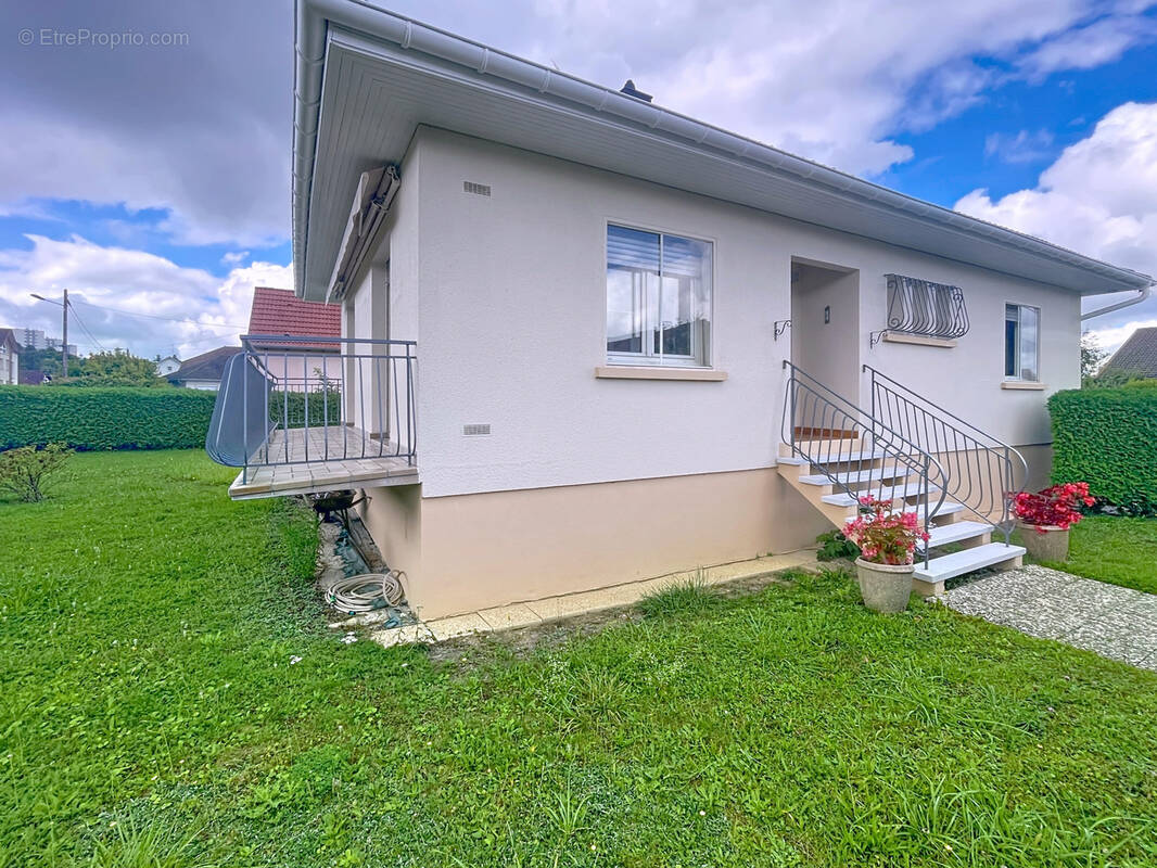 Maison à ETUPES