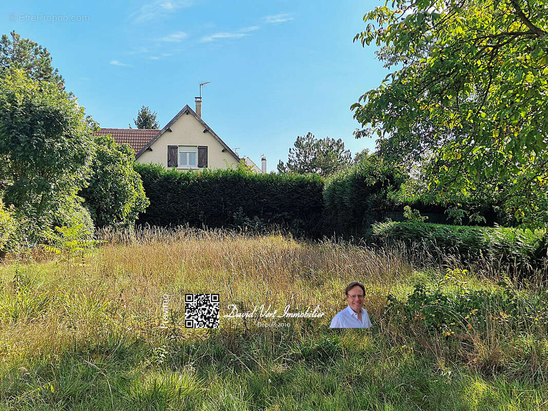 Terrain à CHALONS-EN-CHAMPAGNE