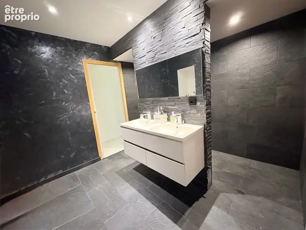 Superbe maison rénovée 5 chambres + garage 86 m2  à Pinet - photo 5
