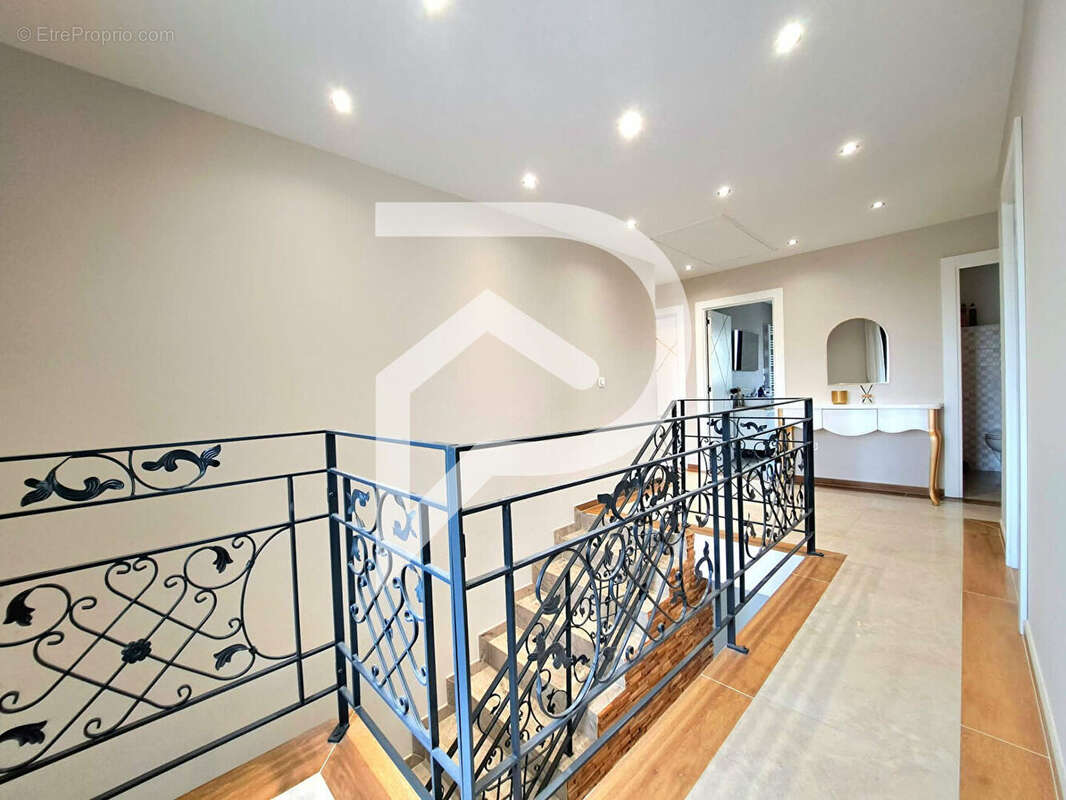 Maison à SAINT-MARTIN-LE-NOEUD