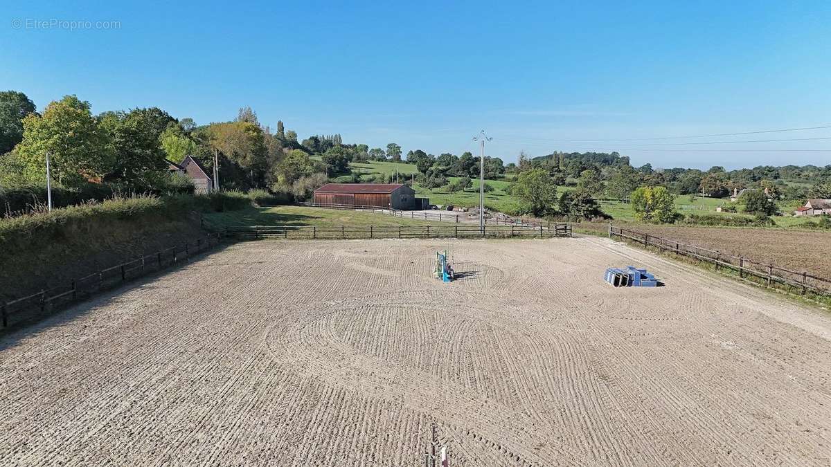 Maison à SAINT-PIERRE-SUR-DIVES