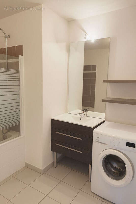 Appartement à MARSEILLE-3E