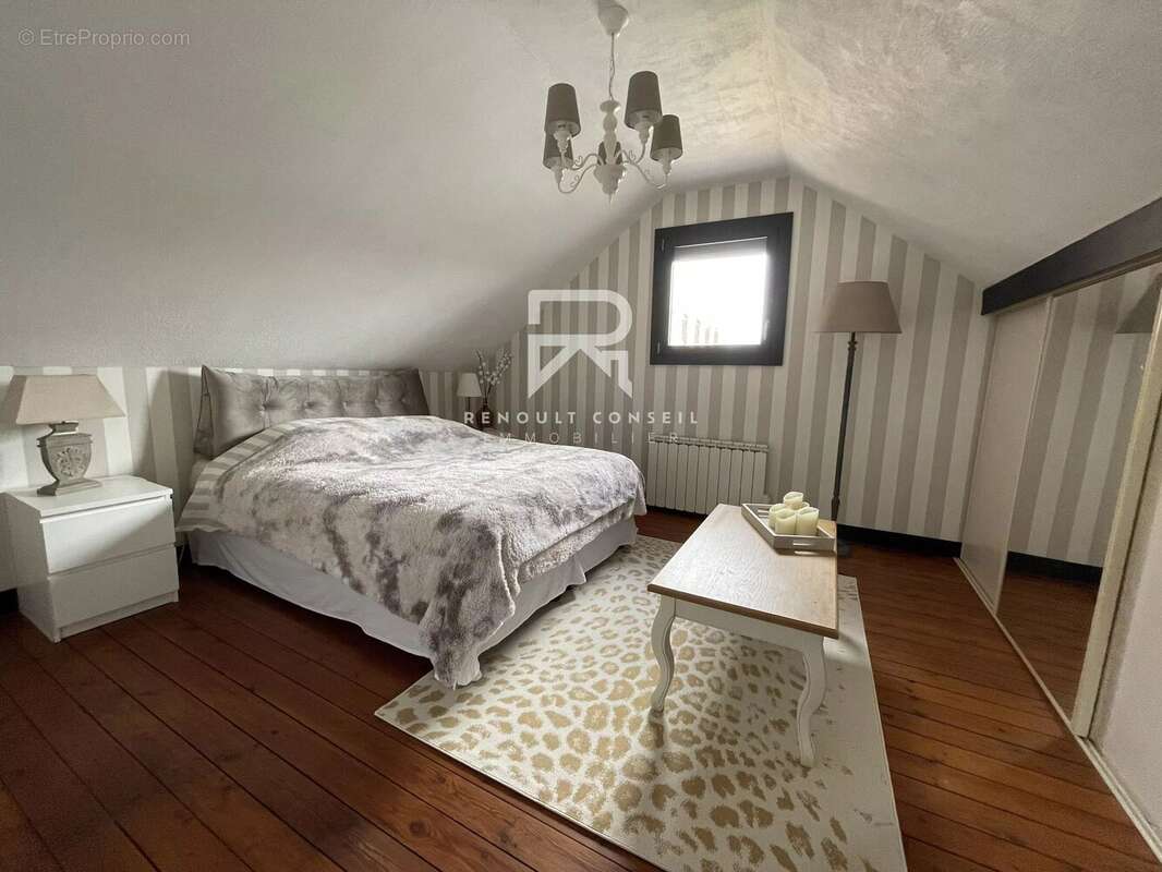 Maison à DEVILLE-LES-ROUEN