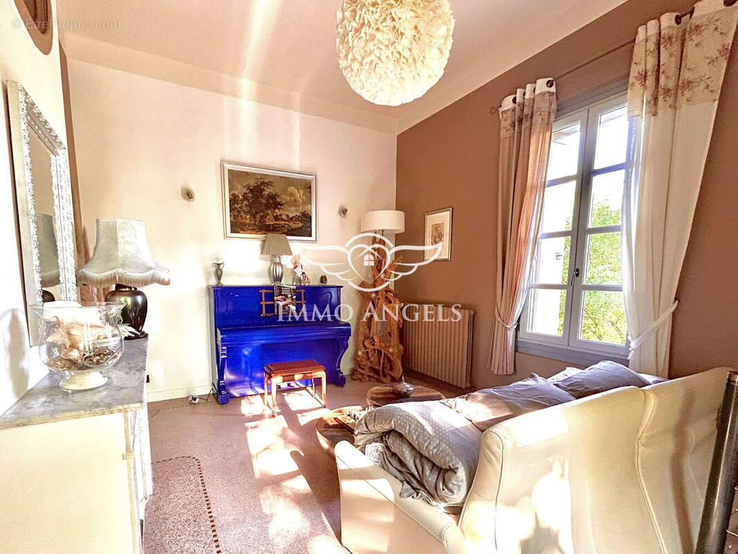 Maison à LES MATELLES