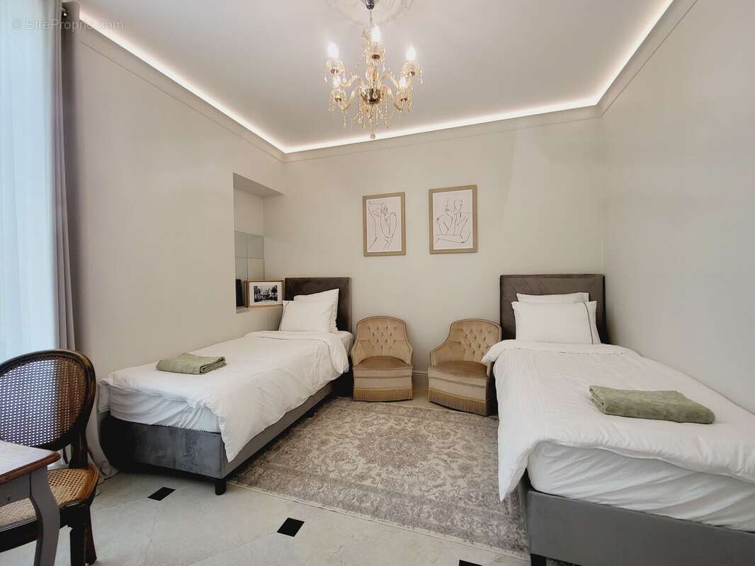 Appartement à ROQUEBRUNE-CAP-MARTIN