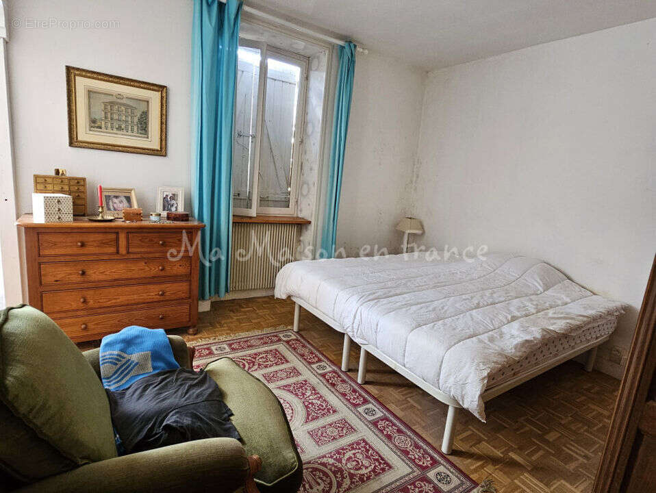 Maison à SAINT-POURCAIN-SUR-SIOULE