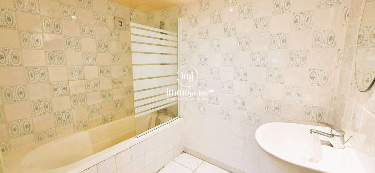 Maison 139 m² à La Coquille  - photo 9