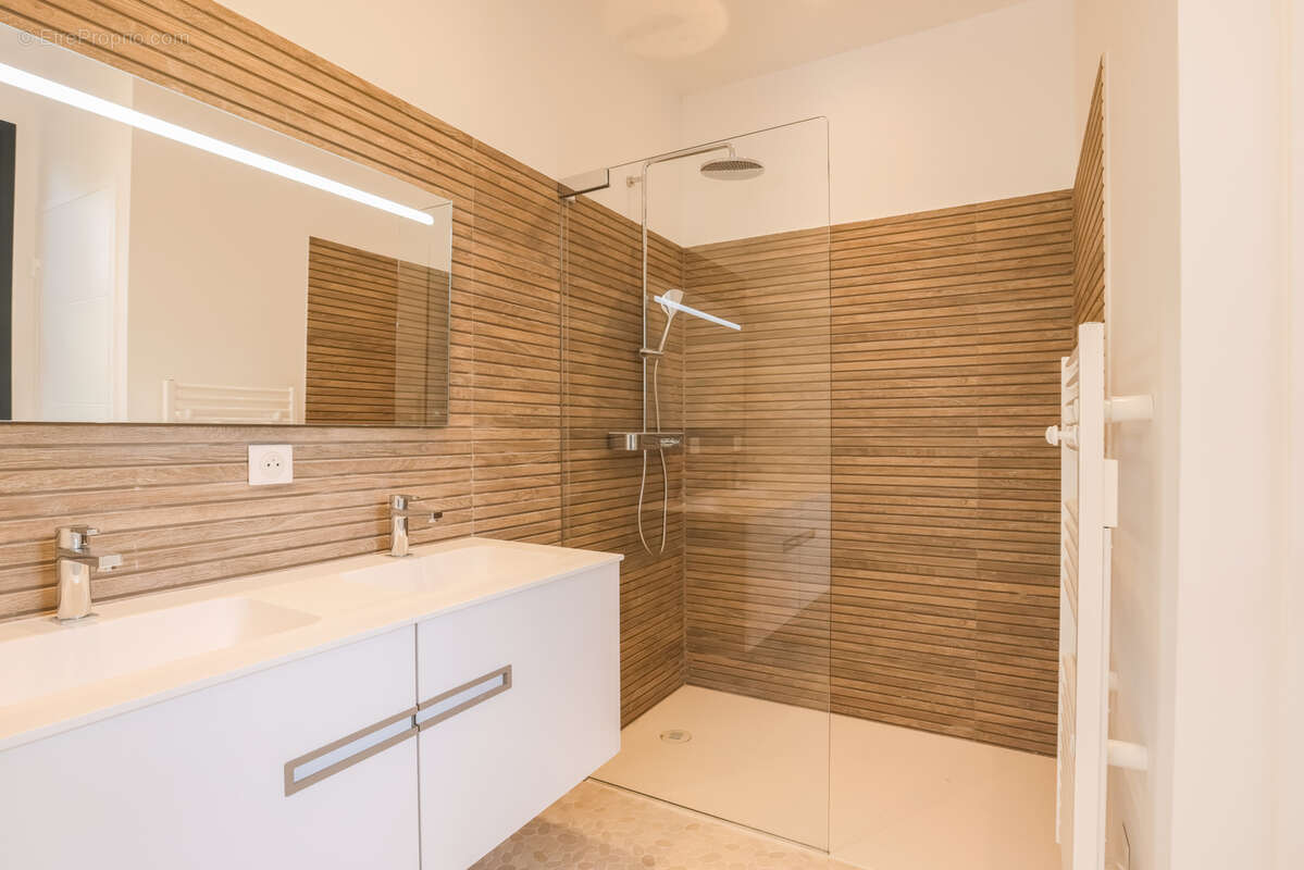 Maison à LA CROIX-VALMER