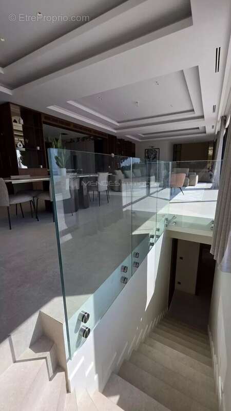 Superbe villa moderne vue mer a beausoleil - photo 34