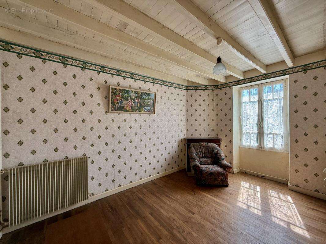 Maison à SAINT-COUTANT