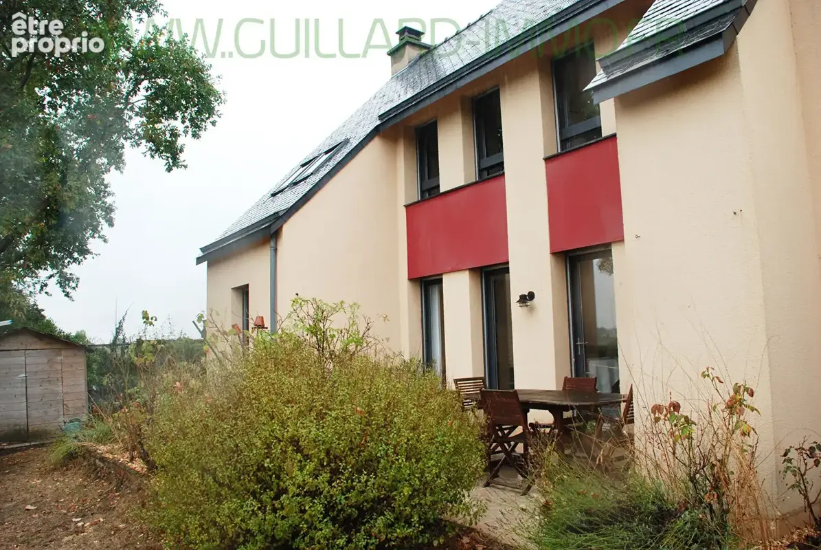 Photo Maison à Chateaugiron au prix de 388 100€