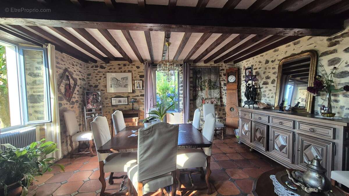 Maison à ASSON