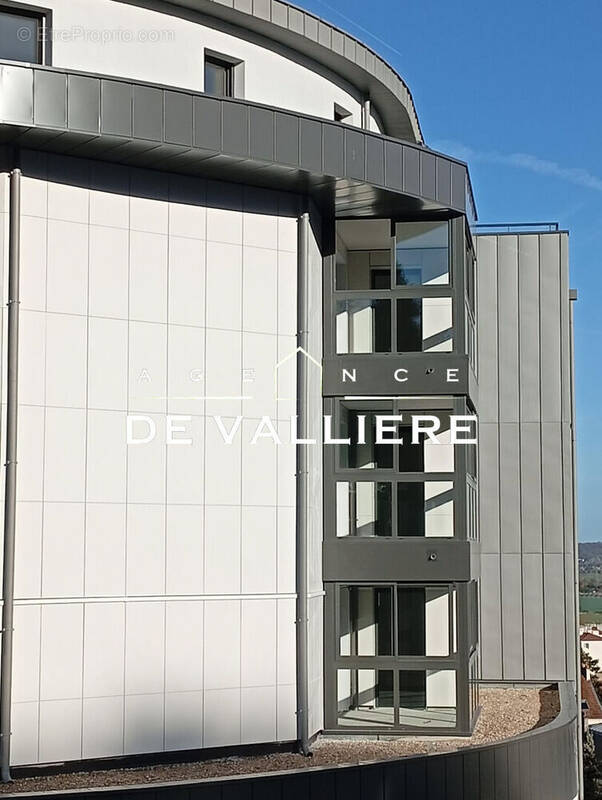 Appartement à SAINT-CYR-L'ECOLE