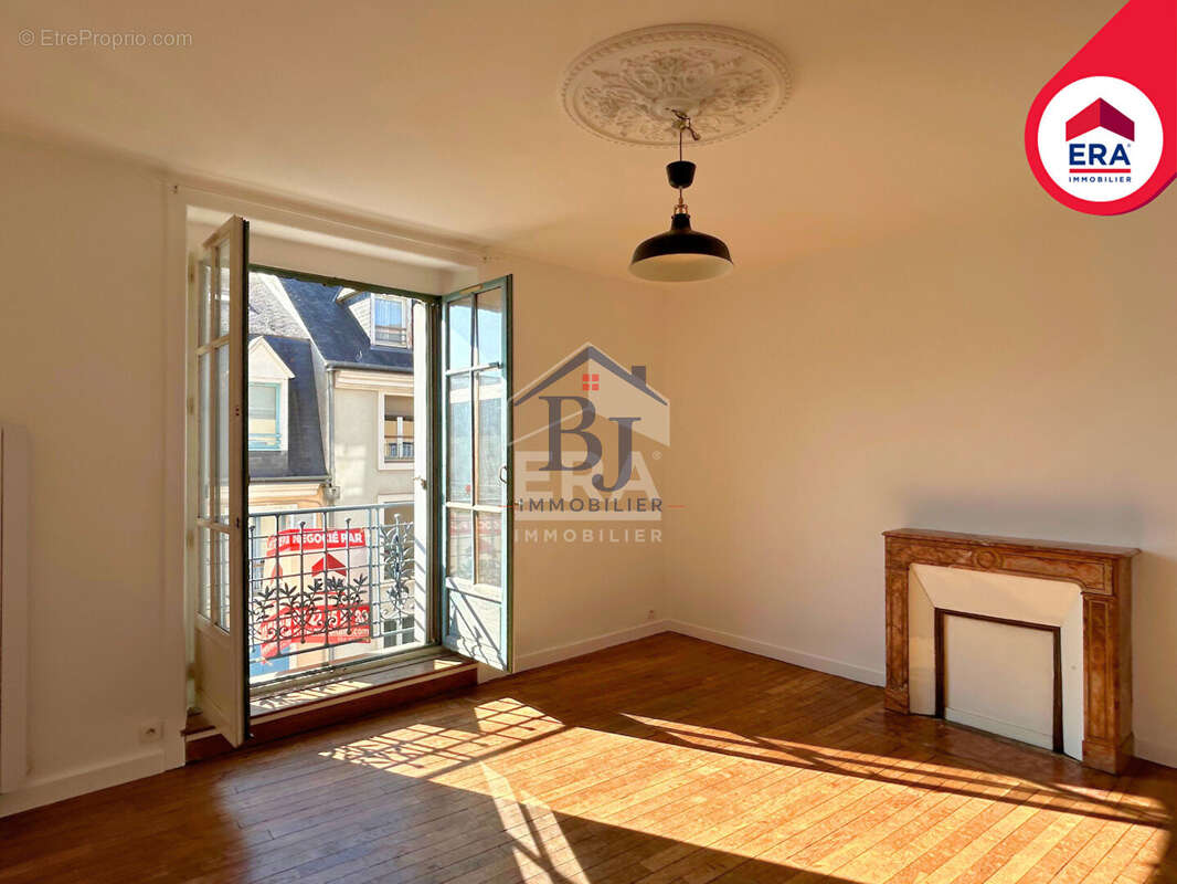 Charme de l'ancien - T2 de 46 m2 dans le centre historique - photo 3