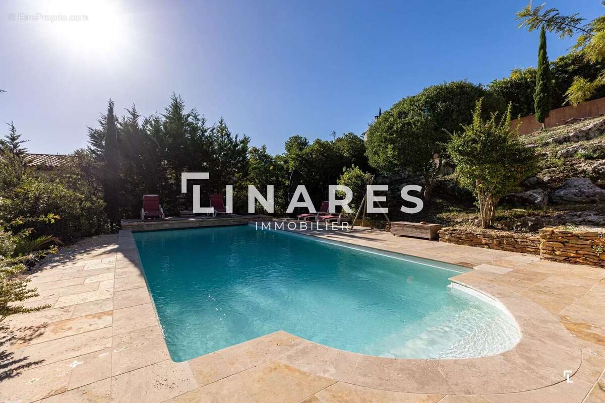 Maison à LA CADIERE-D'AZUR