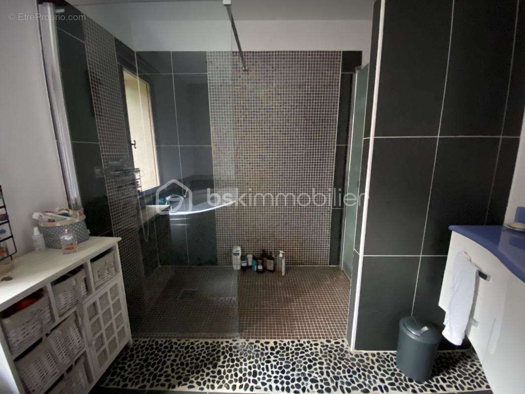 Maison à SAINT-OUEN-D'ATTEZ