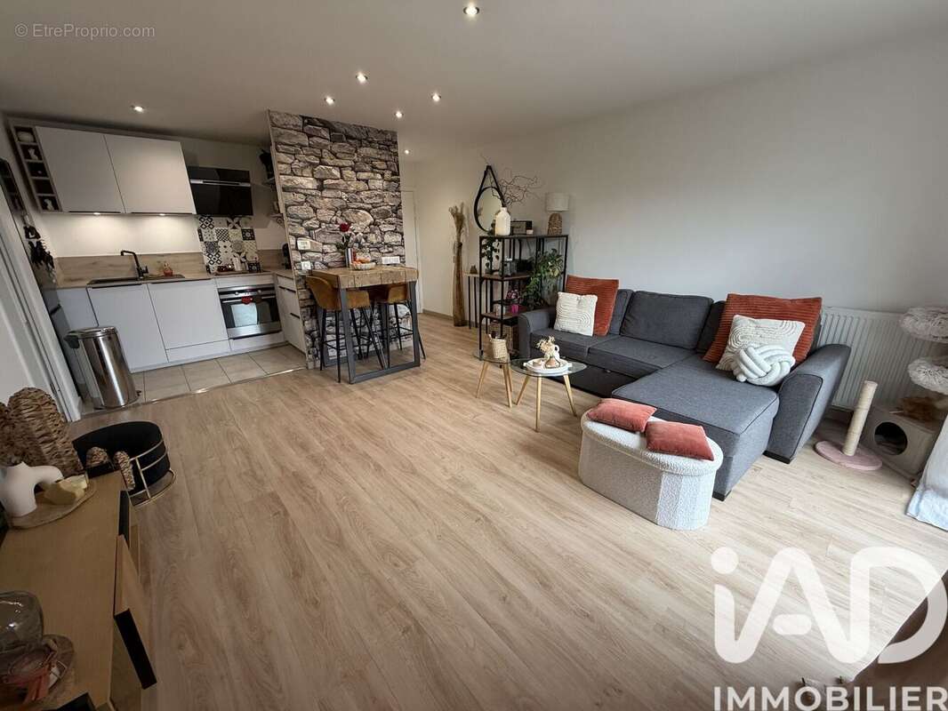 Photo 2 - Appartement à SAINT-PIERRE-DU-PERRAY