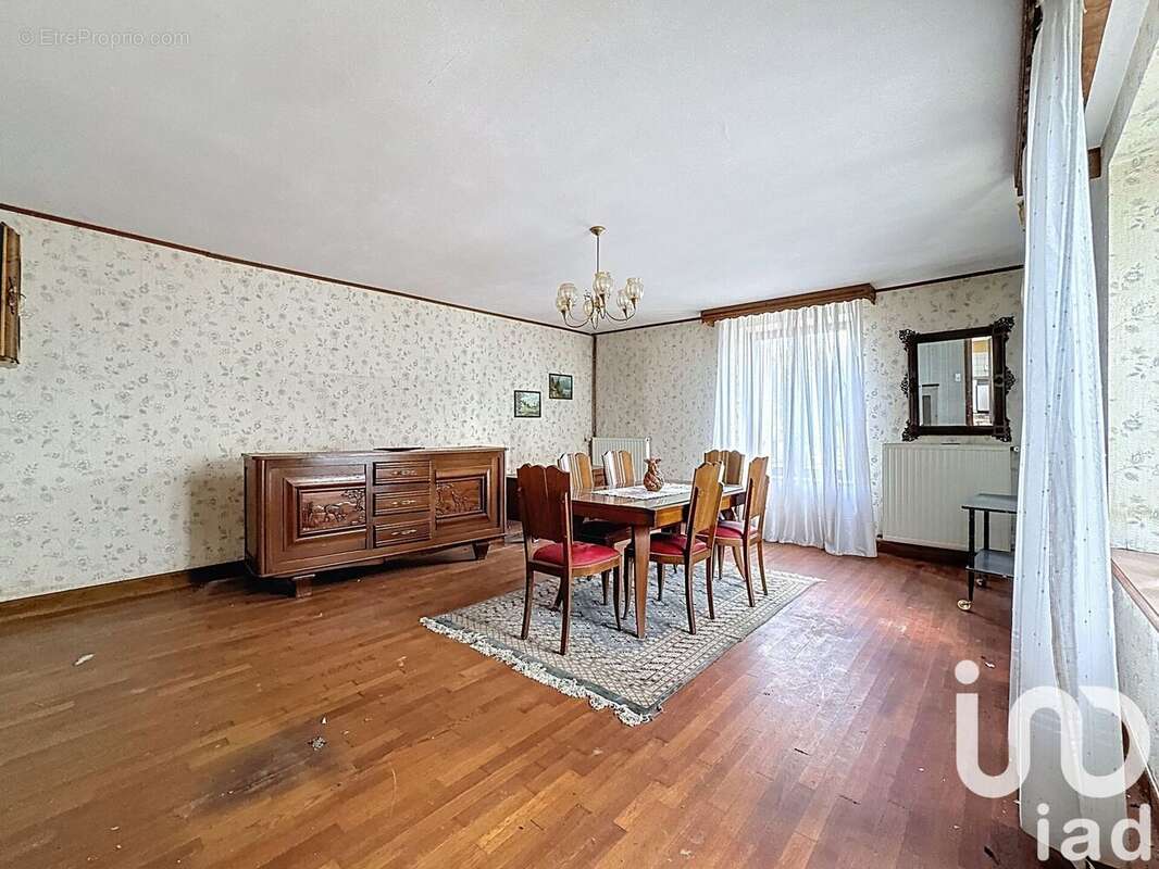 Maison 140 m² à Gruey-Les-Surance  - photo 4