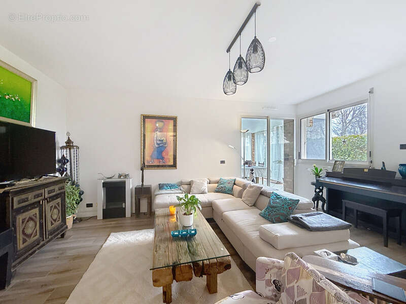 Appartement à FERNEY-VOLTAIRE