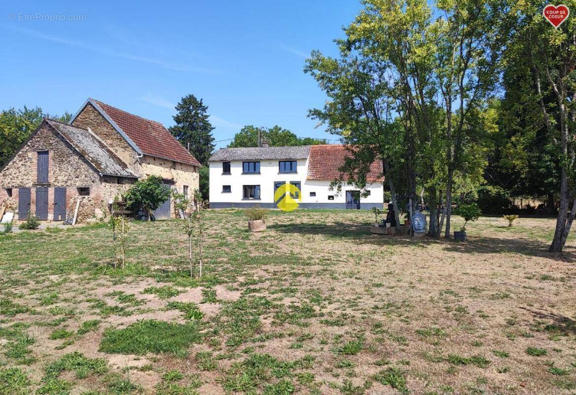 Maison à AIGURANDE