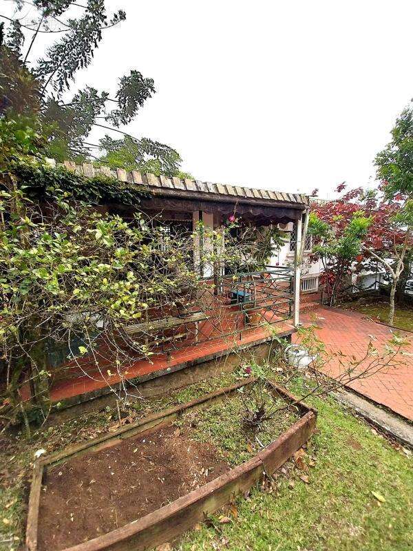 A vendre : maison t6 a redoute, fort-de-france  (97200) - photo 7