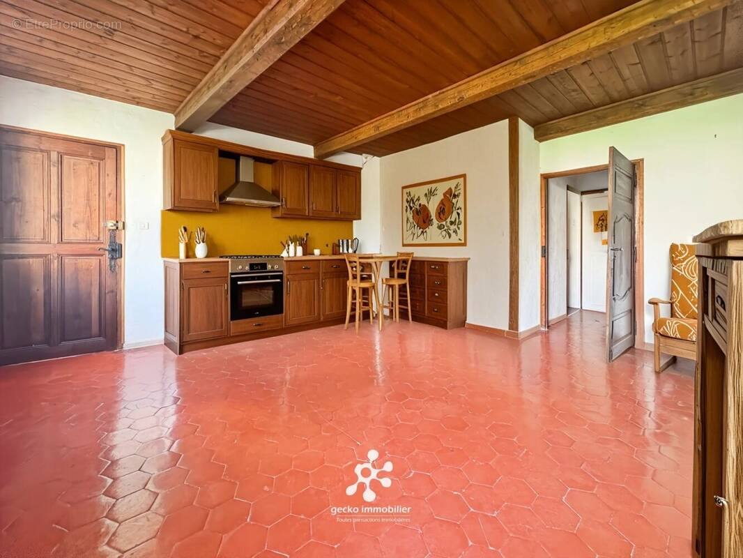 Appartement à ENTREVAUX