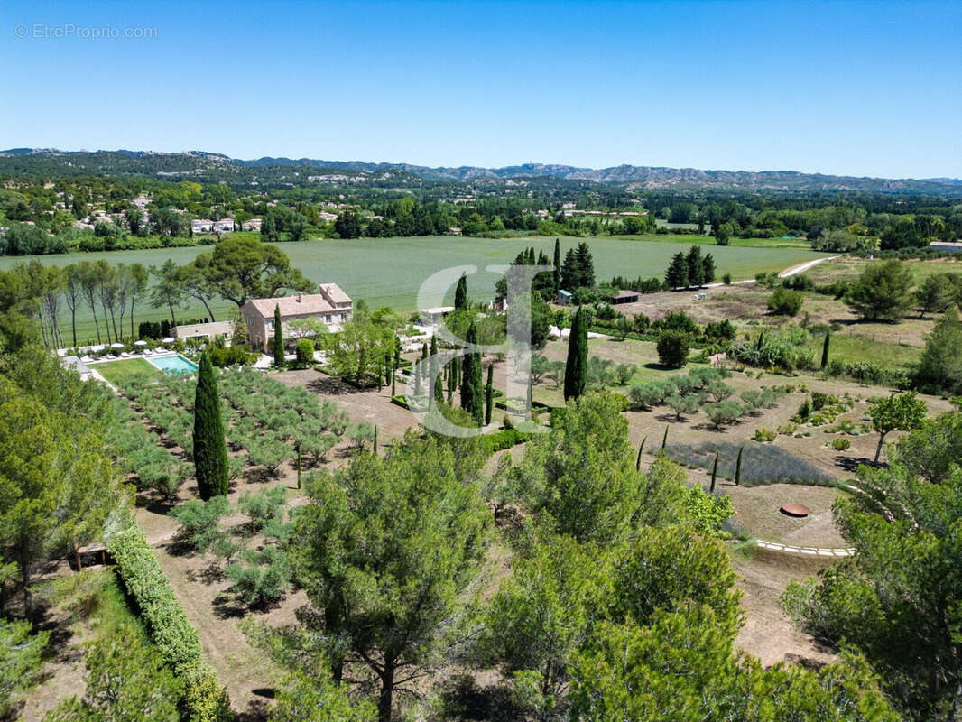 Maison à MAUSSANE-LES-ALPILLES