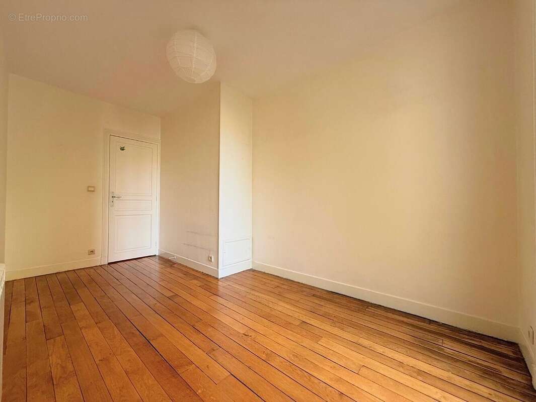 Appartement à LEVALLOIS-PERRET