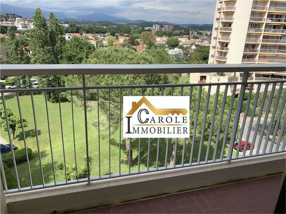 Appartement à MANDELIEU-LA-NAPOULE