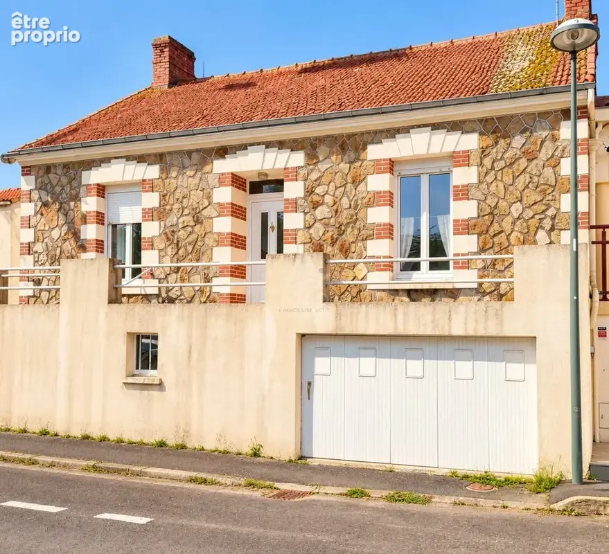Maison à LES BROUZILS