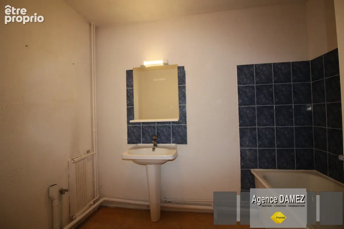 DOURDAN - Appartement F3 de 74 m² avec terrasse, garage et cave - photo 7