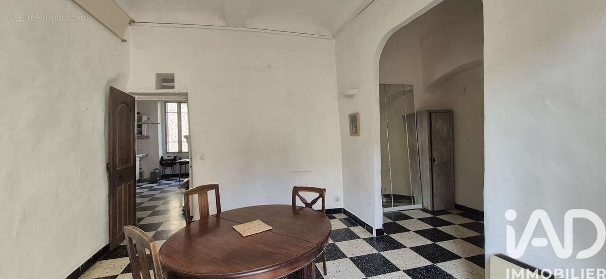 Appartement 198 m² à Saint-Laurent-Le-Minier  - photo 4