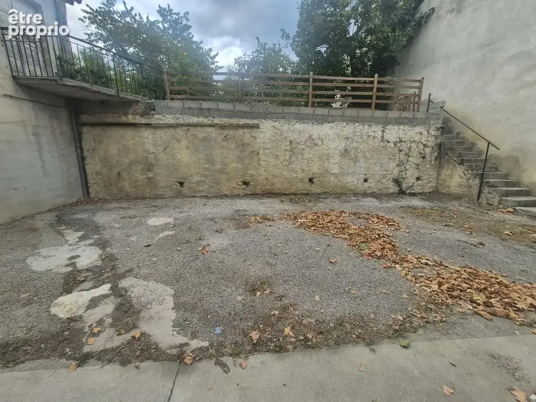 Maison de ville avec cour et garage - photo 8