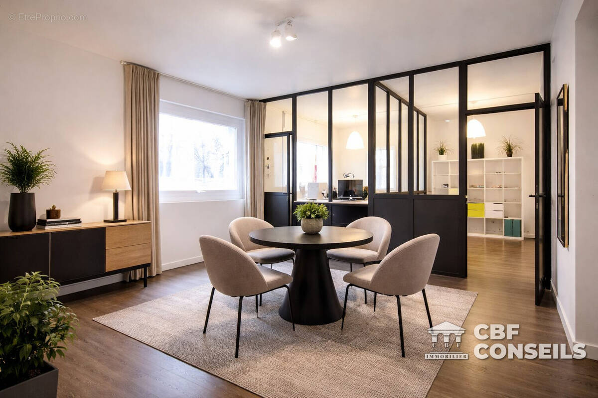 Bureau photo non contractuelle  - Appartement à CLERMONT-FERRAND