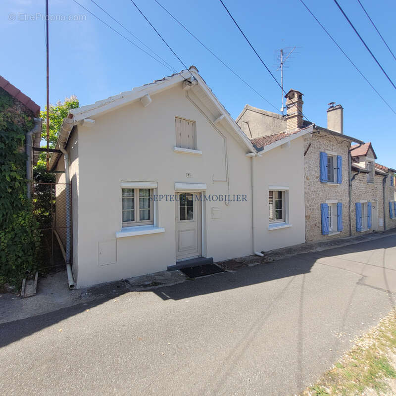 Maison à SEPTEUIL